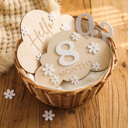 2Pcs Baby Wooden Balloon Milestone Cards - Photography Accessories for Newborns