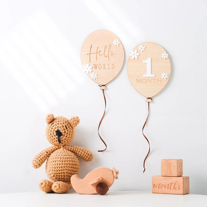 2Pcs Baby Wooden Balloon Milestone Cards - Photography Accessories for Newborns