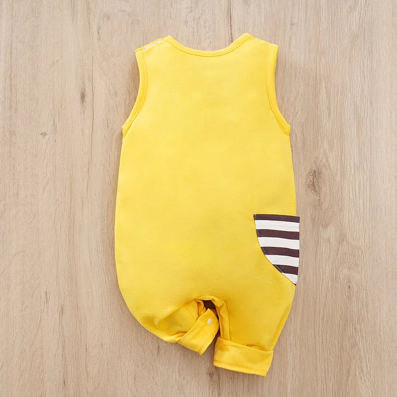 Neugeborene Kleidung Niedliche Cartoon-Giraffe-Stickerei Bequemer und weicher Sommer Jungen und Mädchen 0-18 Ärmelloser Baby-Overall