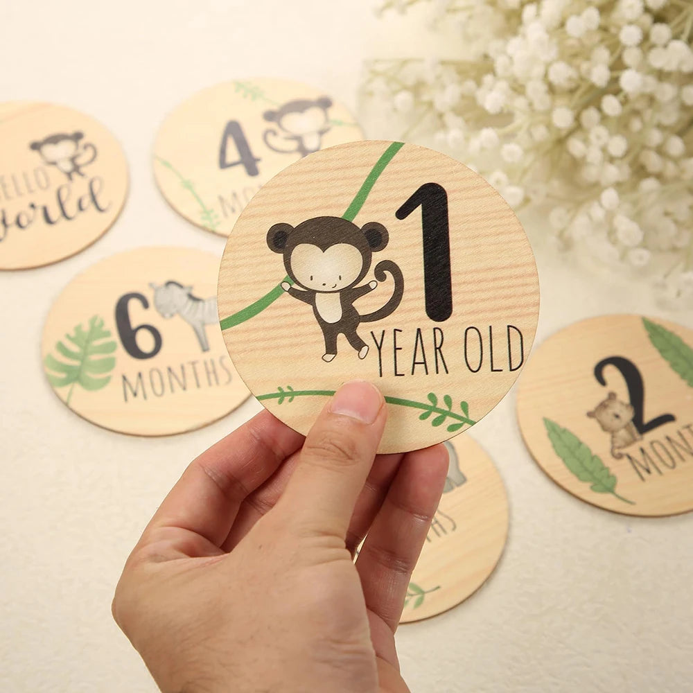 7PCS Newborn Photography Props Wooden Monthly Milestone Cards Baby Shower Gifts for Boys and Girls Photography Accessories