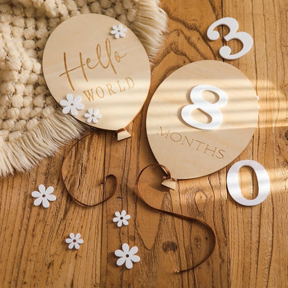 2Pcs Baby Wooden Balloon Milestone Cards - Photography Accessories for Newborns