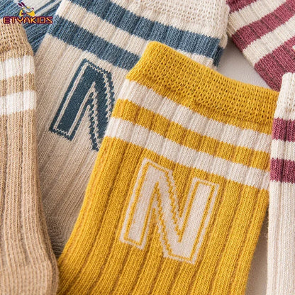 Socken mit dem Buchstaben N, weich gestrickt, für Kinder, Babys, Mittelschlauchstrümpfe, lange Socken für Säuglinge, Kleinkinder, Jungen und Mädchen, lässige, sportliche Sockenplatte