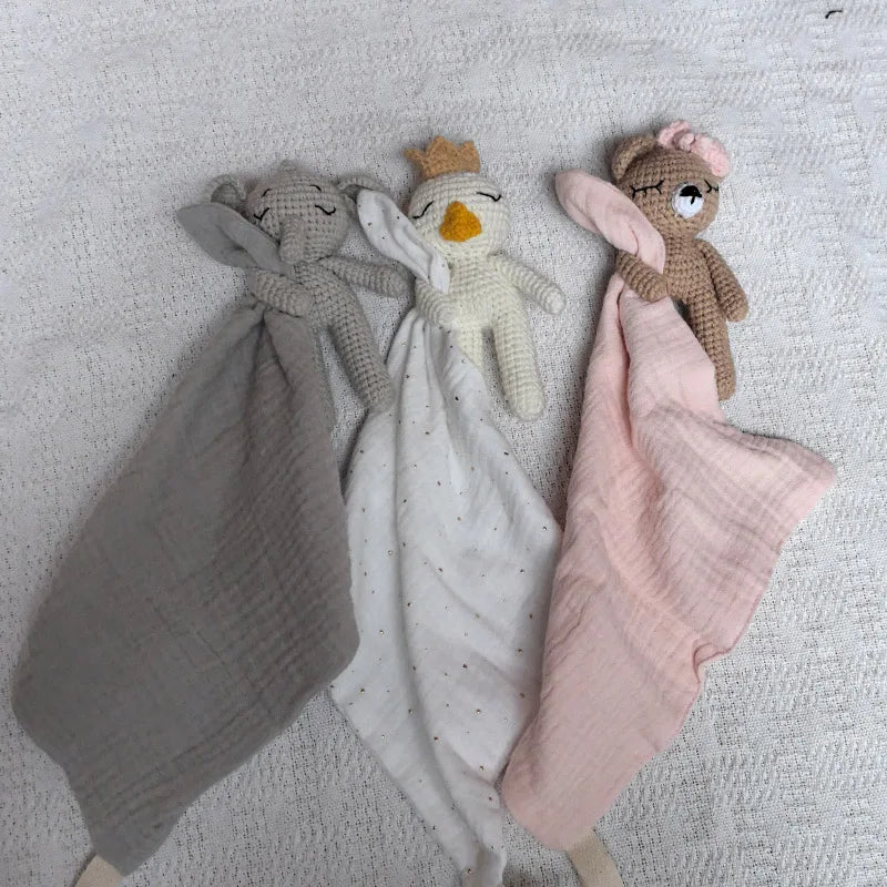 Handgemachte Baby-Baumwollmusselin-Komfortdecke, süße Katzenpuppe für Kleinkinder, Schlaftuch, Kaninchenbär, Speichelschal