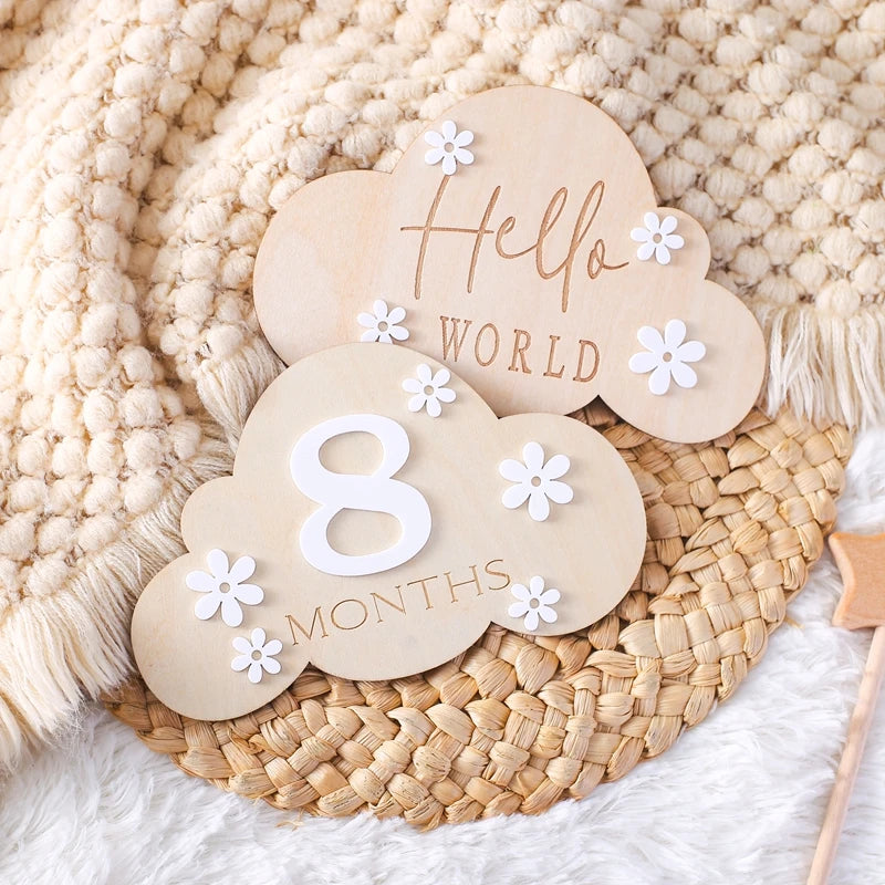 2Pcs Baby Wooden Balloon Milestone Cards - Photography Accessories for Newborns