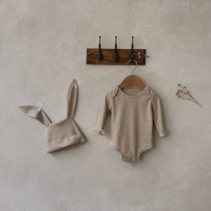 Baby-Jumpsuit für Herbst, einreihig, lang, für Jungen und Mädchen, farbig, aus Baumwolle, Strampler + Mütze mit Hasenohren, gepunkteter gerippter Strampler mit Streifen