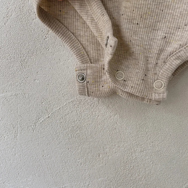 Baby-Jumpsuit für Herbst, einreihig, lang, für Jungen und Mädchen, farbig, aus Baumwolle, Strampler + Mütze mit Hasenohren, gepunkteter gerippter Strampler mit Streifen