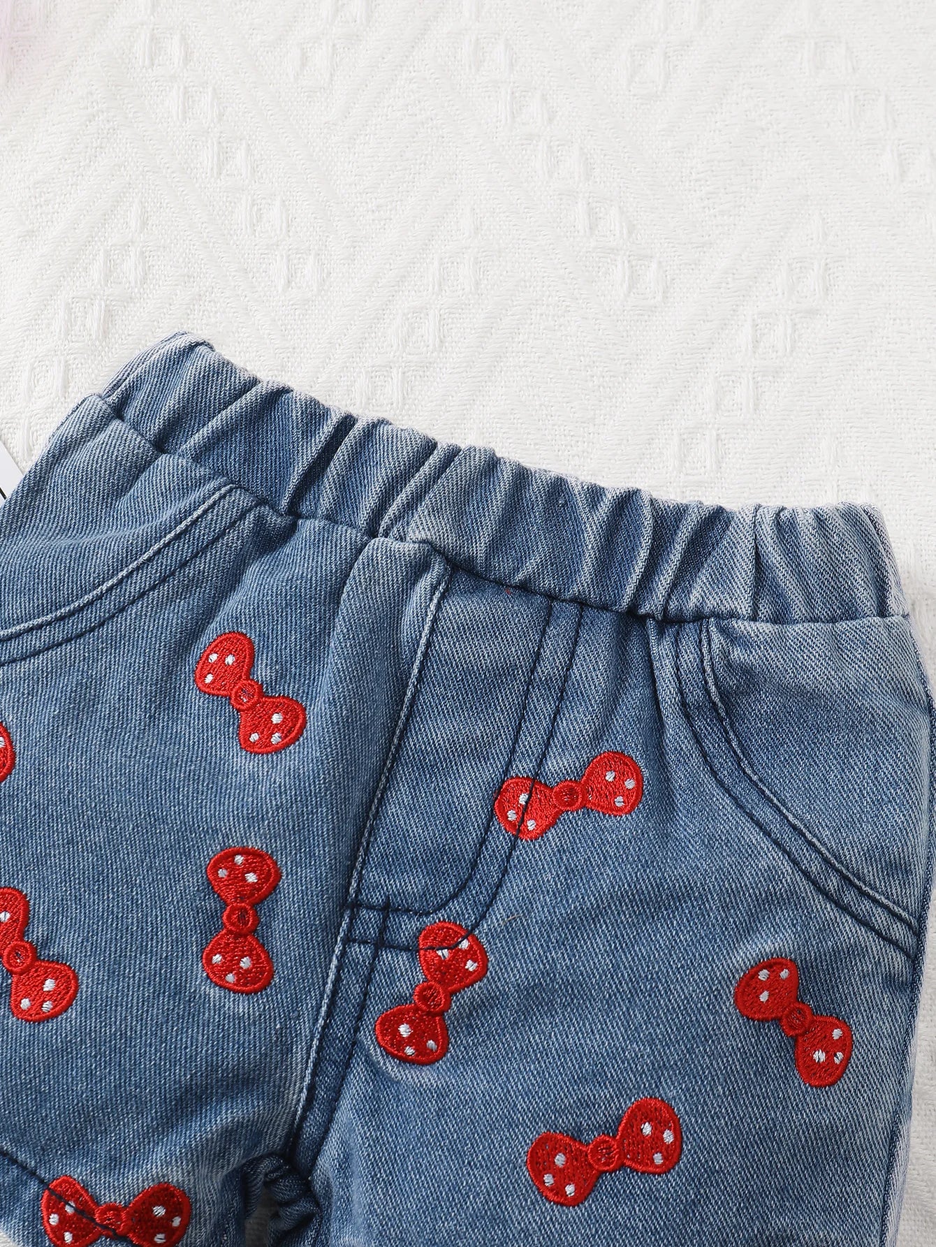 2 Stücke Baby Mädchen Sets Sommer Neugeborene Kleidung Reines Rot Hosenträger + Bestickte Gedruckte Denim-Shorts Mode Baby Casual Anzug