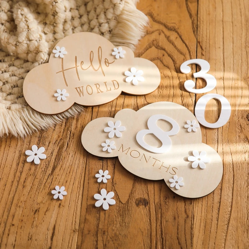 2Pcs Baby Wooden Balloon Milestone Cards - Photography Accessories for Newborns