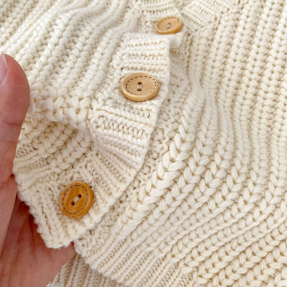 Herbst Neue Internet Celebrity Mode Mädchen Baby Kleidung Perle Boden Dicke Nadel V-ausschnitt Mantel Neugeborenen Lange ärmeln Strickjacke