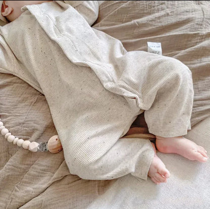 Baby-Jumpsuit für Herbst, einreihig, lang, für Jungen und Mädchen, farbig, aus Baumwolle, Strampler + Mütze mit Hasenohren, gepunkteter gerippter Strampler mit Streifen